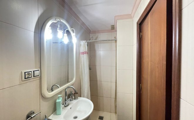 Herverkoop - Appartement -
Torrevieja - Costa Blanca