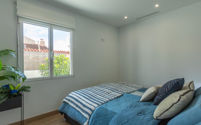 Herverkoop - Villa -
Los Balcones - Costa Blanca