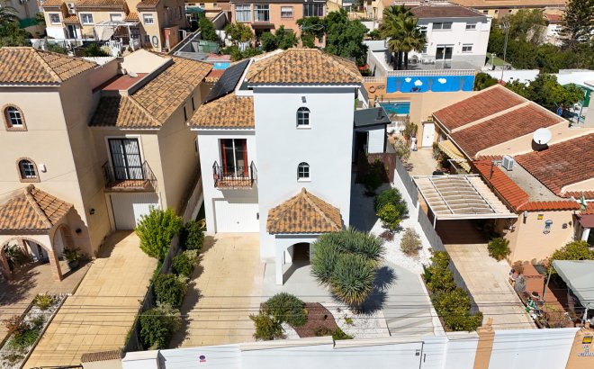 Herverkoop - Villa -
Los Balcones - Costa Blanca