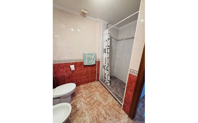 Herverkoop - Appartement -
Punta Prima - Costa Blanca