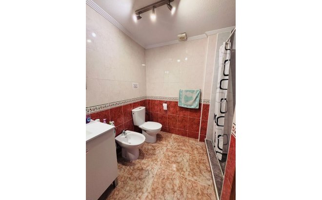 Herverkoop - Appartement -
Punta Prima - Costa Blanca