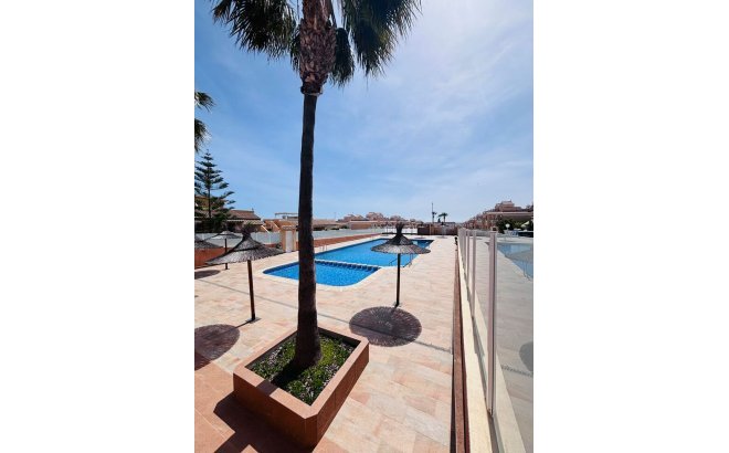 Herverkoop - Appartement -
Punta Prima - Costa Blanca