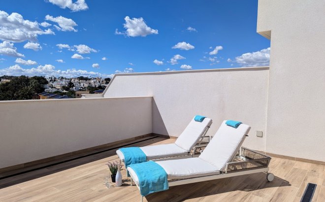 Herverkoop - Penthouse -
Villamartin - Costa Blanca