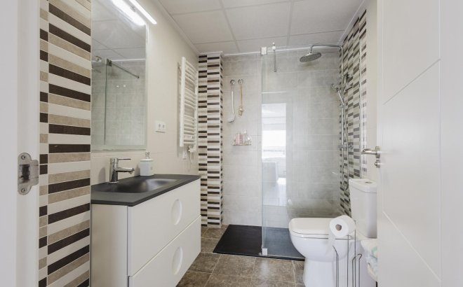 Herverkoop - Appartement -
Torrevieja - Costa Blanca