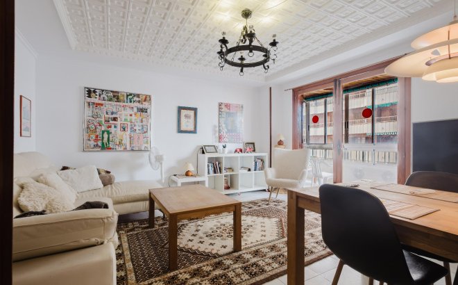 Herverkoop - Appartement -
Torrevieja - Costa Blanca