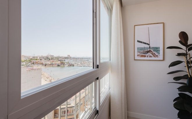 Herverkoop - Appartement -
Torrevieja - Costa Blanca