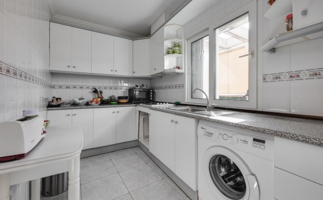 Herverkoop - Appartement -
Torrevieja - Costa Blanca