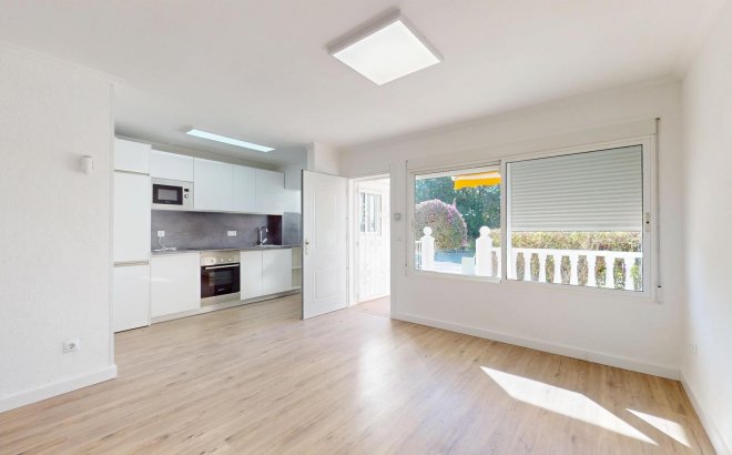 Herverkoop - Bungalow -
Orihuela Costa - Costa Blanca