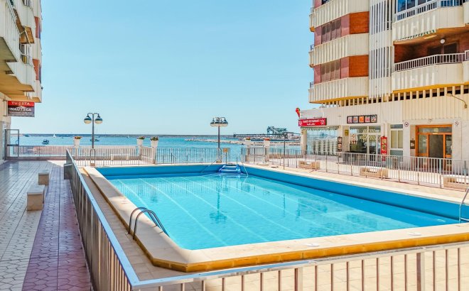 Herverkoop - Appartement -
Torrevieja - Costa Blanca
