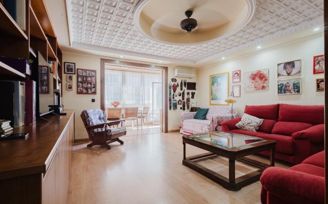 Herverkoop - Appartement -
Torrevieja - Costa Blanca