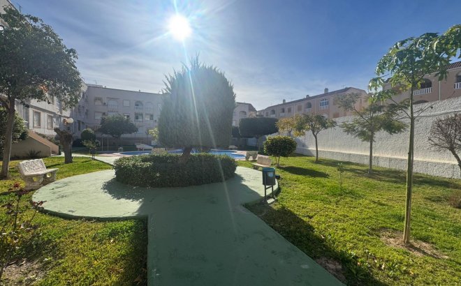 Herverkoop - Appartement -
Torrevieja - Costa Blanca