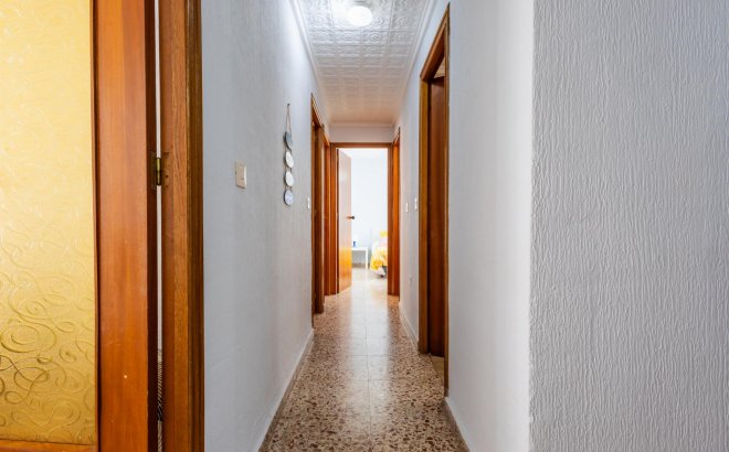 Herverkoop - Appartement -
Torrevieja - Costa Blanca