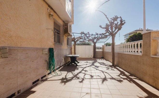 Herverkoop - Bungalow -
Torrevieja - Costa Blanca