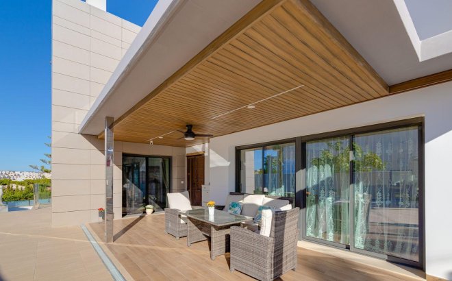 Herverkoop - Villa -
Torrevieja - Costa Blanca