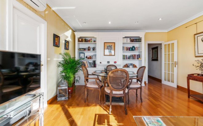 Herverkoop - Appartement -
Torrevieja - Costa Blanca