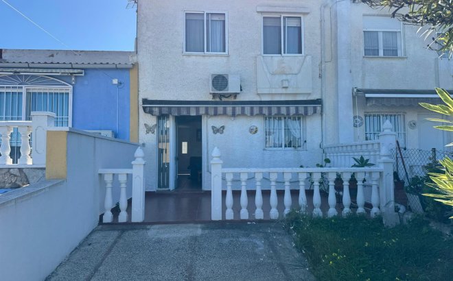 Herverkoop - Town House -
Torrevieja - Costa Blanca