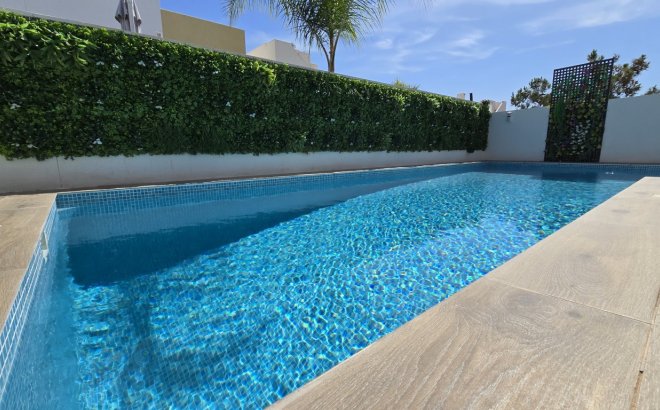 Resale - Villa -
Los Montesinos - Costa Blanca