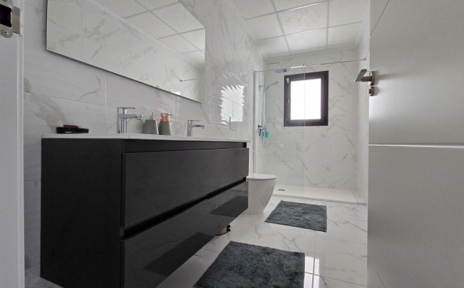 Resale - Villa -
Los Montesinos - Costa Blanca