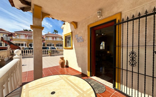 Resale - Town House -
Orihuela Costa - Costa Blanca