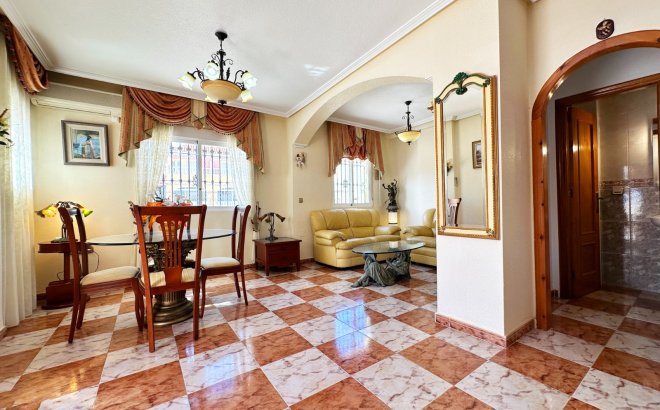 Resale - Town House -
Orihuela Costa - Costa Blanca