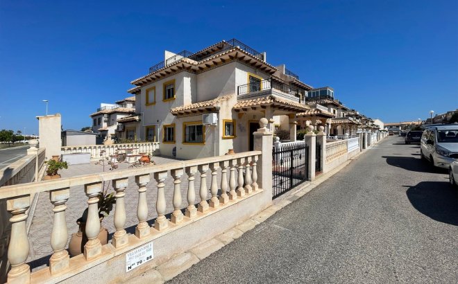 Resale - Town House -
Orihuela Costa - Costa Blanca