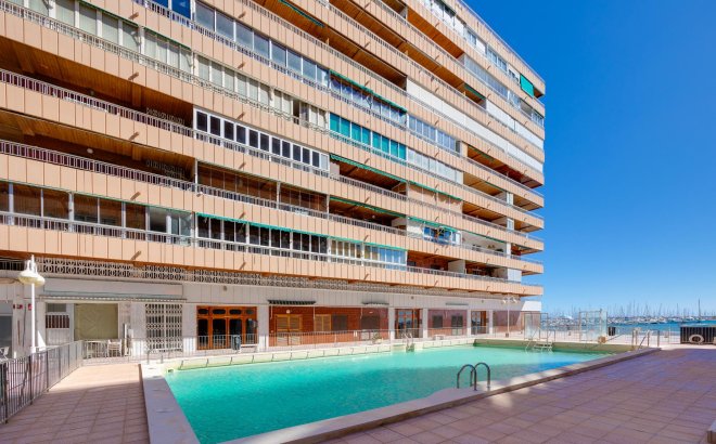 Resale - Apartment -
Torrevieja - Costa Blanca