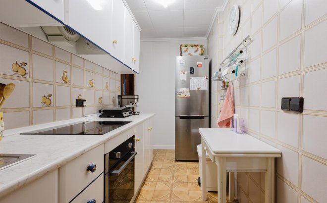 Resale - Apartment -
Torrevieja - Costa Blanca
