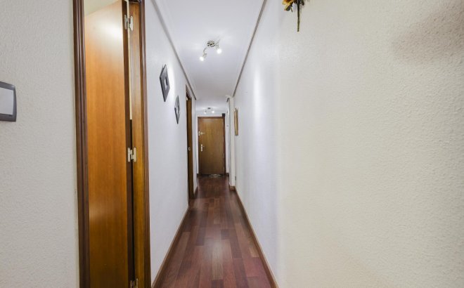 Revente - Appartement -
Torrevieja - Costa Blanca