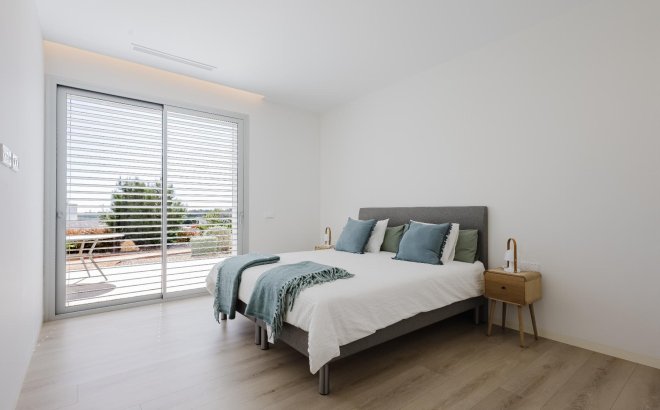 Resale - Villa -
Orihuela Costa - Costa Blanca