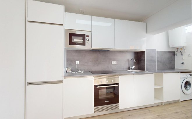 Resale - Bungalow -
Orihuela Costa - Costa Blanca