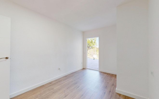 Resale - Bungalow -
Orihuela Costa - Costa Blanca