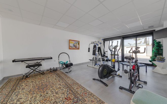 Resale - Villa -
Torrevieja - Costa Blanca