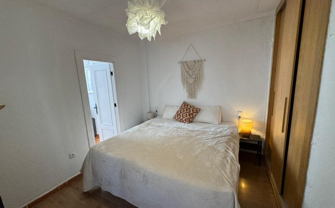 Herverkoop - Bungalow -
Torrevieja - Costa Blanca