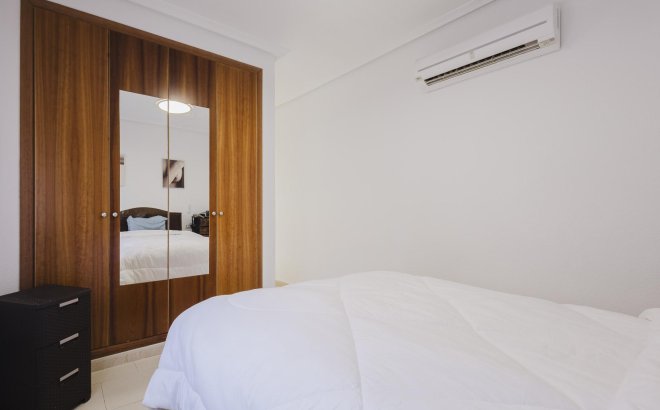 Resale - Villa -
Torrevieja - Costa Blanca