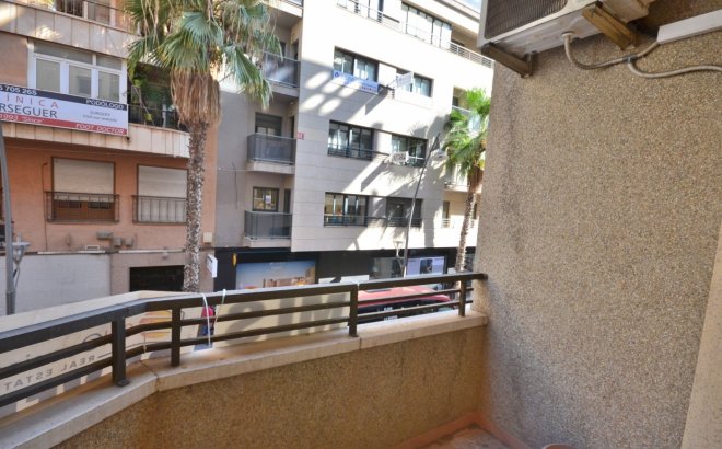 Herverkoop - Appartement -
Torrevieja - Centro