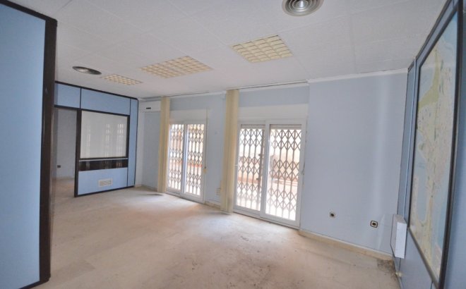 Herverkoop - Appartement -
Torrevieja - Centro