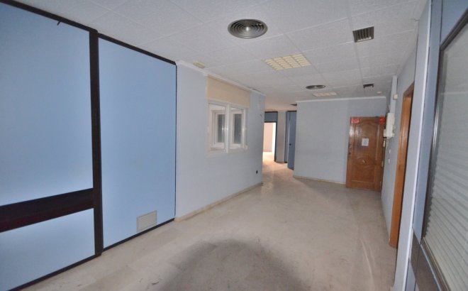 Herverkoop - Appartement -
Torrevieja - Centro