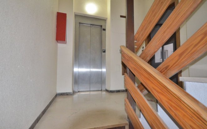 Herverkoop - Appartement -
Torrevieja - Centro