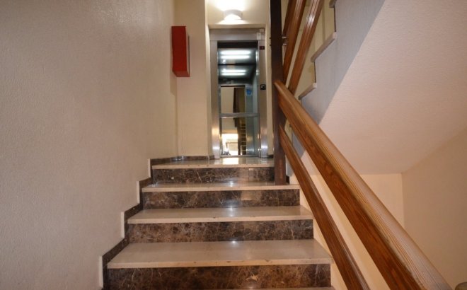 Herverkoop - Appartement -
Torrevieja - Centro