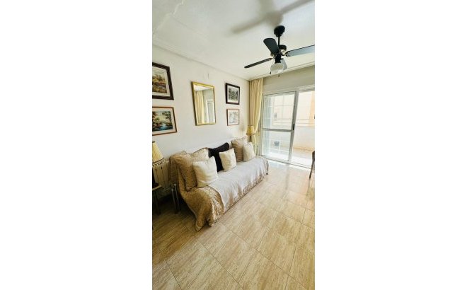 Revente - Appartement -
Torrevieja - Costa Blanca