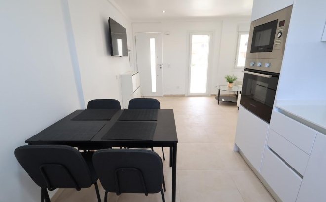 Resale - Bungalow -
Orihuela Costa - Costa Blanca