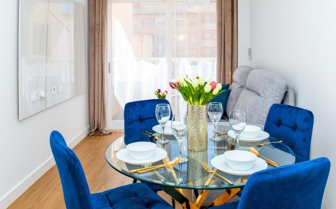 Resale - Apartment -
Torrevieja - Centro