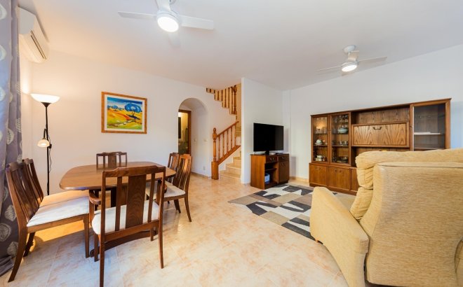 Resale - Dúplex -
Dehesa de Campoamor - Costa Blanca