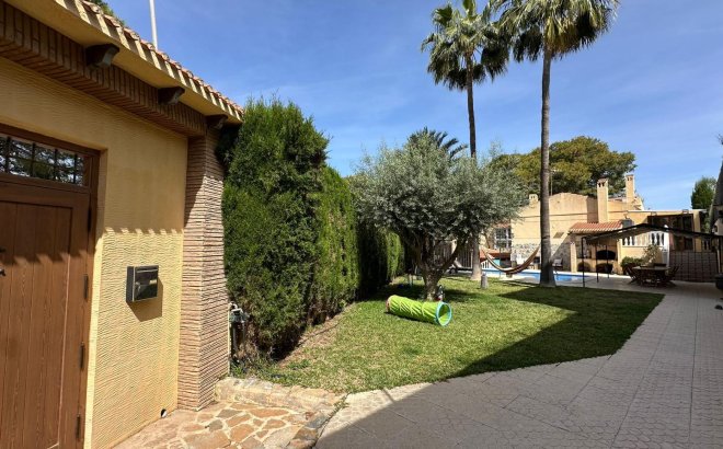Herverkoop - Villa -
Torrevieja - Los Balcones - Los Altos del Edén