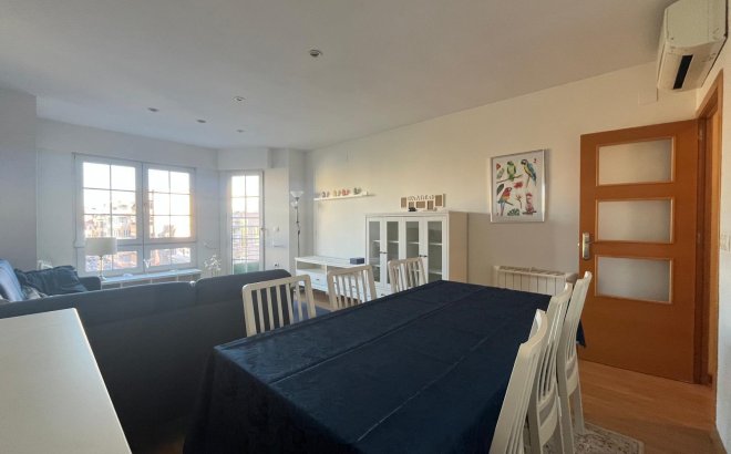 Herverkoop - Appartement -
Torrevieja - Centro