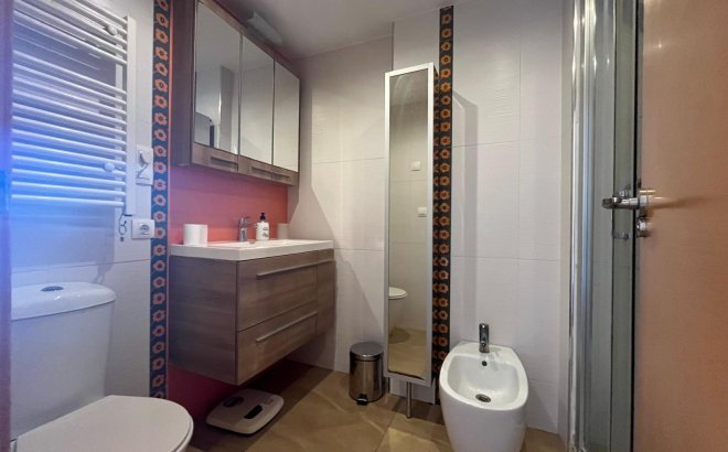 Herverkoop - Appartement -
Torrevieja - Centro