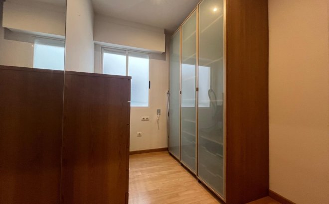 Herverkoop - Appartement -
Torrevieja - Centro