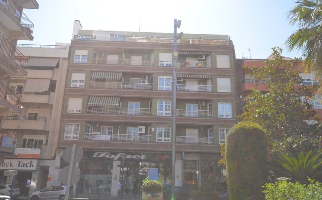 Herverkoop - Appartement -
Torrevieja - Centro