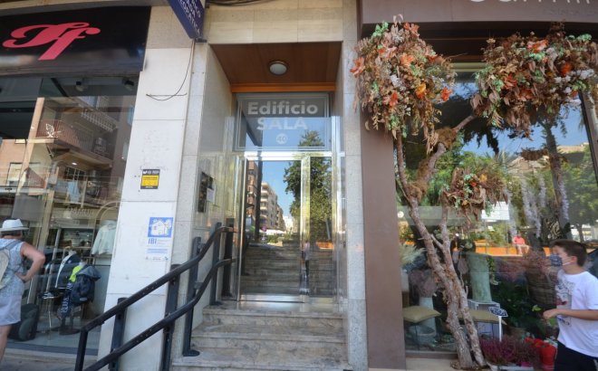 Herverkoop - Appartement -
Torrevieja - Centro