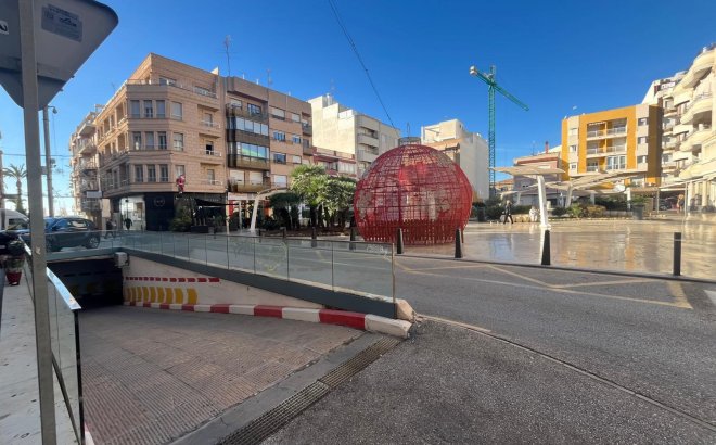 Herverkoop - Appartement -
Torrevieja - Centro